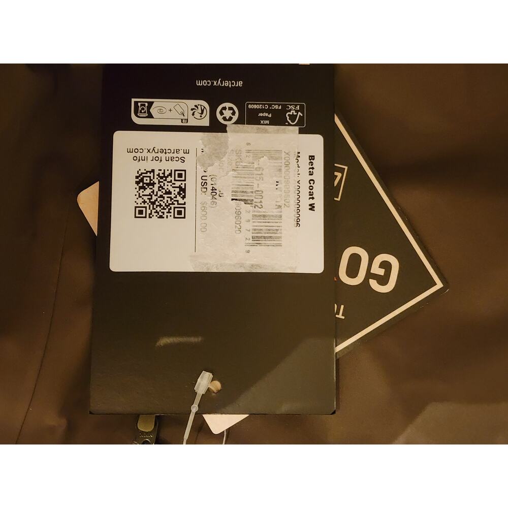 Arc'teryx Arcteryx Beta Lightweight Long Coat Women's GORE-TEX rain jacket shell - Picture 9 of 12